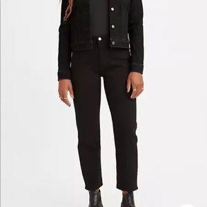 Levi’s Wedgie Straight Black Size 24